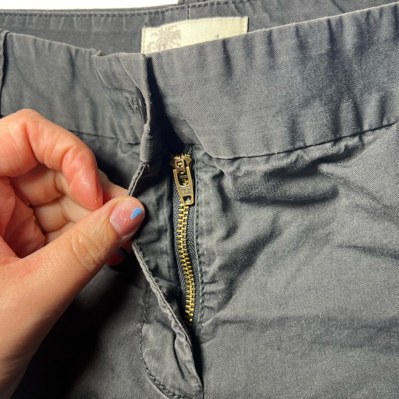 J.Crew Women’s 9” Bermuda Chino Shorts Size 10 Dark Gray Pockets - Picture 3 of 4